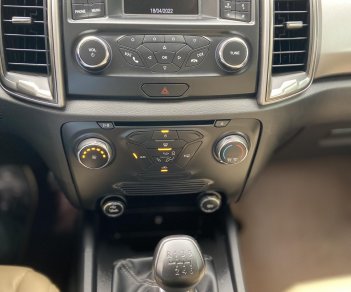 Ford Ranger 2018 - Màu nâu