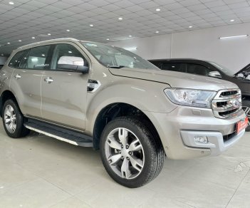 Ford Everest máy dầu  2016 - Cần bán xe Ford Everest máy dầu đời 2016, nhập khẩu nguyên chiếc, giá tốt