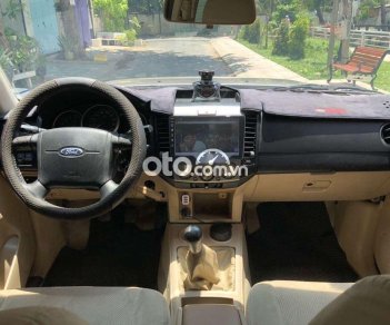 Ford Everest 2009 - Màu bạc