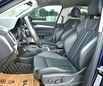 Audi Q5 2019 - Màu xanh lam, nhập khẩu nguyên chiếc