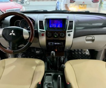 Mitsubishi Pajero 2012 - Máy dầu 2 cầu
