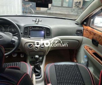 Hyundai Accent 2009 - Màu bạc, xe nhập