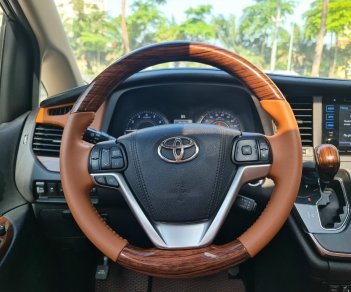 Toyota Sienna 2016 - Màu trắng, nhập khẩu nguyên chiếc