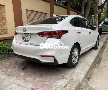 Hyundai Accent 2018 - Màu trắng xe gia đình giá ưu đãi