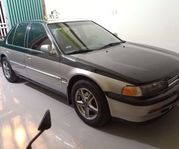 Honda Accord 1992 - Màu bạc, xe nhập