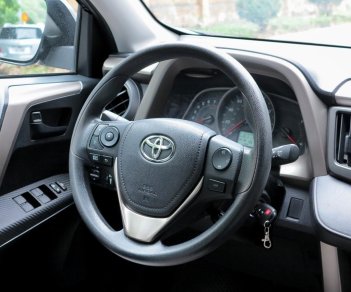 Toyota RAV4 2014 - Màu xám, xe nhập