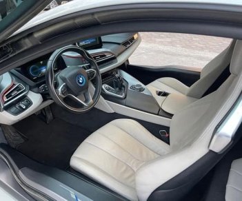 BMW i8 2015 - Màu trắng, nhập khẩu