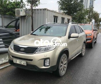 Kia Sorento 2014 - Xe máy dầu, màu vàng cát