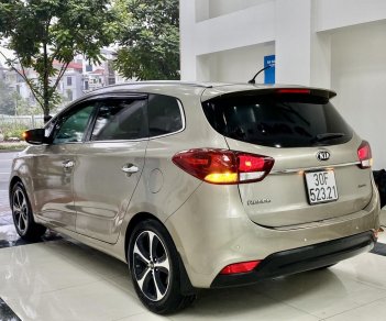 Kia Rondo 2016 - Màu vàng cát, xe đẹp, biển Hà Nội