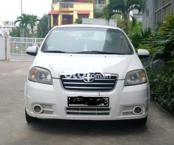 Daewoo Gentra 2009 - Màu trắng, xe gia đình