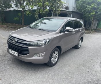 Toyota Innova 2017 - Màu xám đời 2017