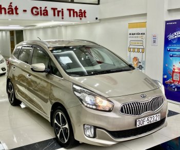 Kia Rondo 2016 - Màu vàng cát, xe đẹp, biển Hà Nội