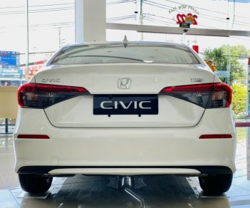 Honda Civic 2022 - Trả trước 255 triệu nhận xe 