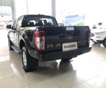 Ford Ranger 2022 - Sẵn xe màu đen, giao ngay, giá tốt kèm phụ kiện, LH đặt sớm - Trả trước 180 triệu nhận xe, hỗ trợ thủ tục lăn bánh