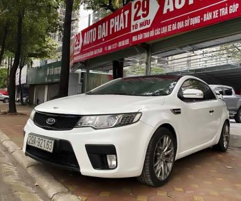 Kia Koup 2010 - Màu trắng, nhập khẩu