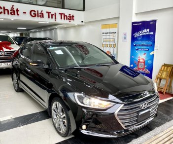 Hyundai Elantra 2018 - Màu đen, 550 triệu