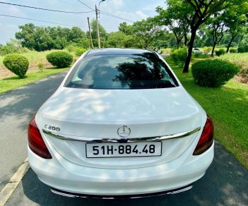 Mercedes-Benz C200 2021 - Màu trắng