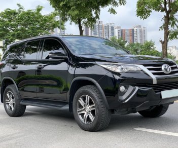 Toyota Fortuner 2019 - Máy dầu số sàn, odo zin 6890km, pháp lý rõ ràng