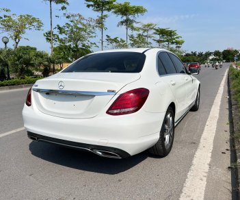 Mercedes-Benz C200 2016 - Màu trắng, giá 979tr