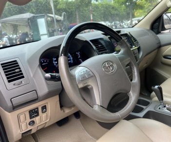 Toyota Fortuner 2014 - Xe màu bạc