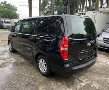 Hyundai Starex 2007 - 5 chỗ tải van 600kg, xe không có niên hạn sử dụng, biển 30F như xe con, đời 2007, máy dầu số sàn