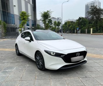 Mazda 3 2020 - Màu trắng, nội thất đen