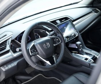 Honda Civic 2020 - Odo 18.000km cực mới