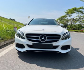 Mercedes-Benz C200 2016 - Màu trắng, giá 979tr