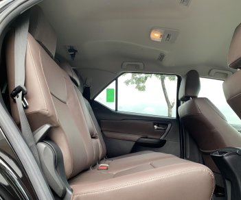 Toyota Fortuner 2019 - Máy dầu số sàn, odo zin 6890km, pháp lý rõ ràng