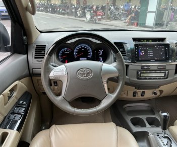 Toyota Fortuner 2014 - Xe màu bạc