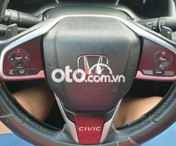 Honda Civic 2018 - Màu trắng, nhập khẩu giá hữu nghị