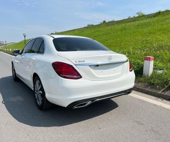 Mercedes-Benz C200 2016 - Màu trắng, giá 979tr