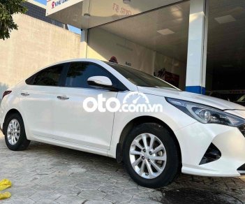 Hyundai Accent 2021 - Xe màu trắng