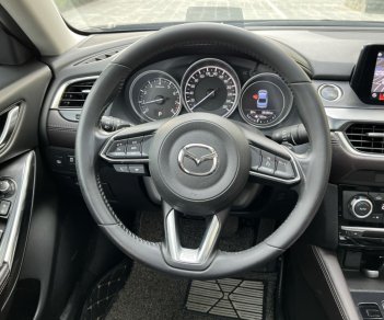Mazda 6 2018 - Xe một chủ, biển Hà Nội, hỗ trợ trả góp 70% giá trị xe, tặng thẻ bảo dưỡng