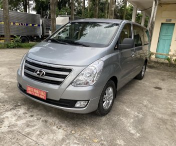 Hyundai Starex 2016 - 9 chỗ máy dầu, số sàn - Xe biển tỉnh đã rút hồ sơ cầm tay