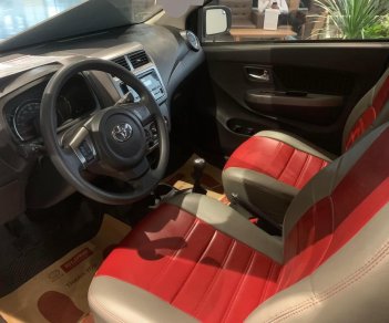 Toyota 2018 - Màu bạc, giá cực tốt