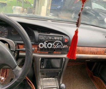 Nissan Bluebird 1993 - Màu bạc, xe nhập