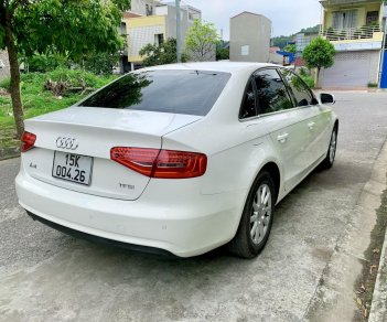 Audi A4 2014 - Xe màu trắng