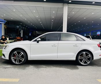 Audi A3 2015 - Màu trắng, nội thất đen