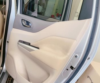 Nissan Navara 2019 - Màu bạc, nhập khẩu, 550tr