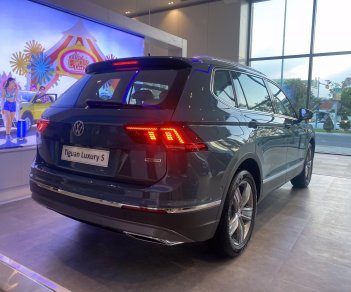 Volkswagen Tiguan 2021 - Mẫu SUV thương hiệu Đức, nhập nguyên chiếc, giá tốt nhất thị trường