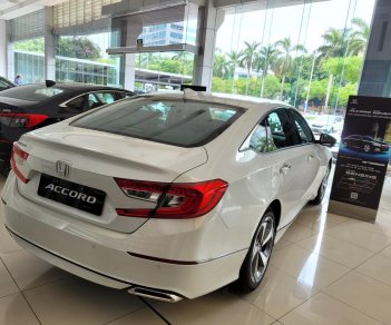 Honda Accord 2022 - Giảm 100 triệu tiền mặt. Khuyến mại cực lớn từ đại lý