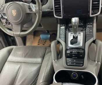 Porsche Cayenne S 2010 - Xe màu trắng