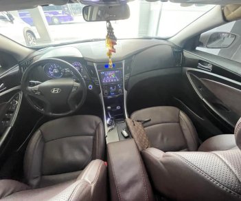 Hyundai Sonata 2010 - Màu trắng