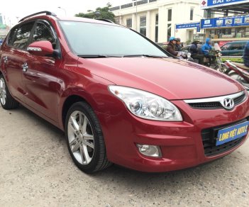 Hyundai i30 2009 - Xe màu đỏ