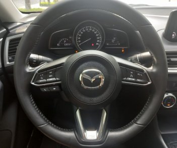 Mazda 3 2018 - Biển Sài Gòn, màu đỏ