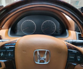 Honda Accord 2008 - Xe màu trắng