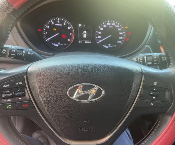 Hyundai i20 Active 2015 - Cần bán lại xe gia đình giá tốt 438tr
