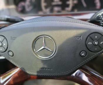 Mercedes-Benz S300 2011 - Màu đen, nhập khẩu