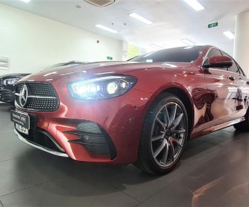 Mercedes-Benz 2021 - Màu đỏ, siêu lướt chính hãng